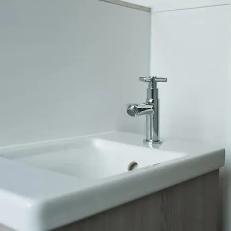 Stylish & Bright In Location *