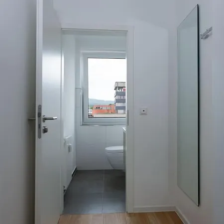 Stylish & Bright In Location * バウナタール