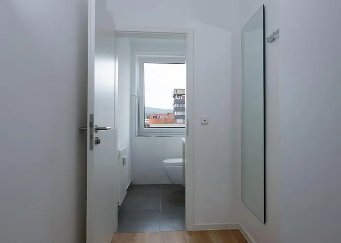 Stylish & Bright In Location * Baunatal