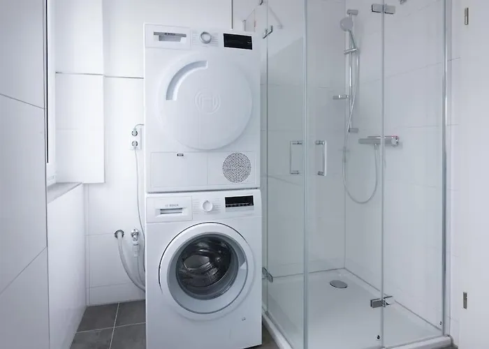 Stylish & Bright In Location * Baunatal